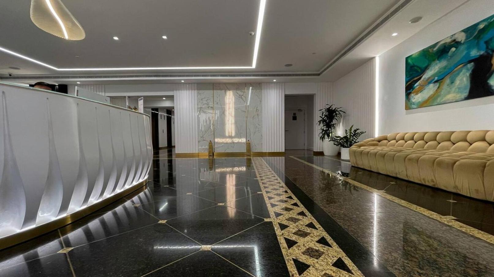 Sea & Palm View Elegant 1 Bedroom Apartment 두바이 외부 사진