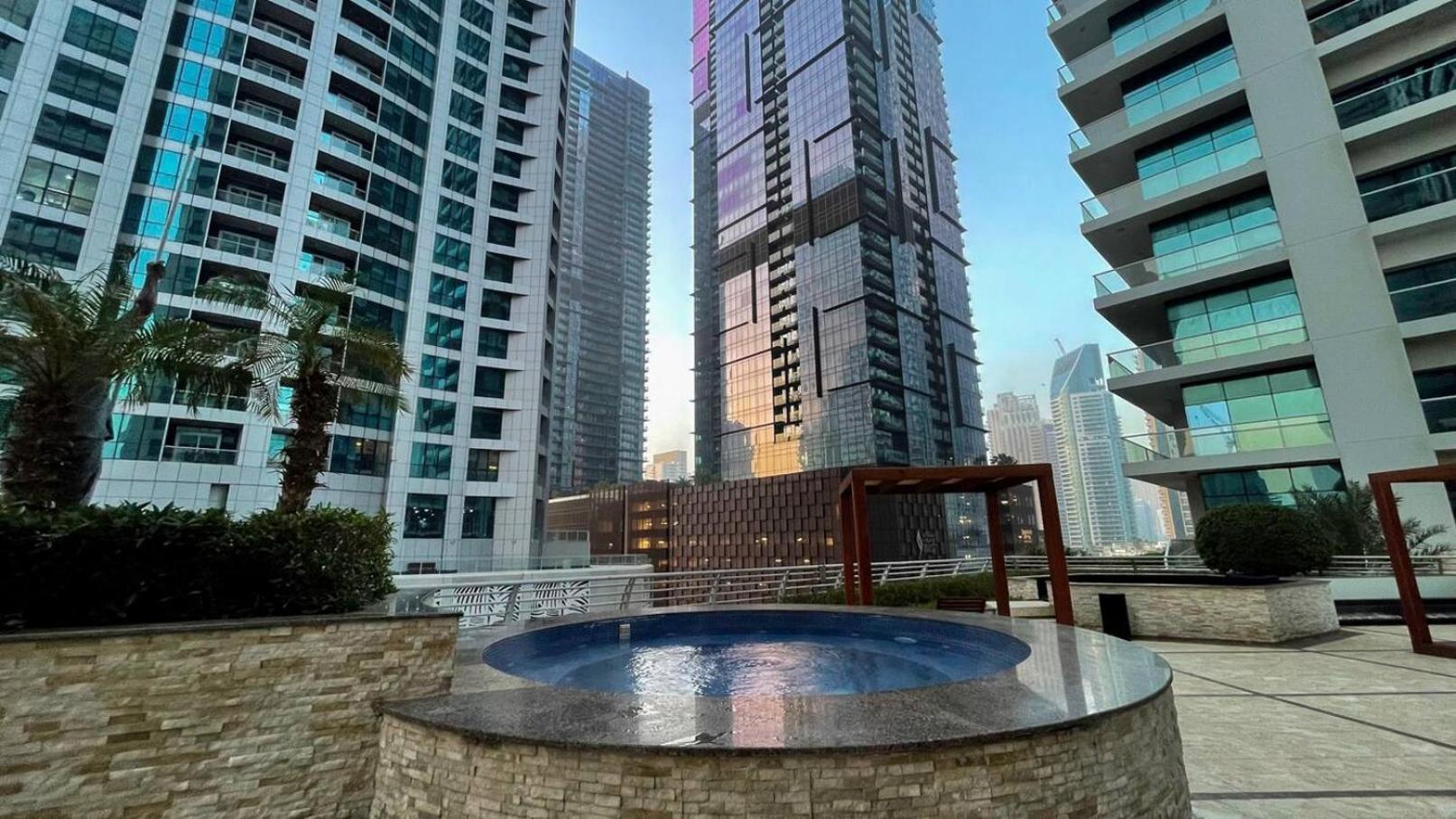 Sea & Palm View Elegant 1 Bedroom Apartment 두바이 외부 사진