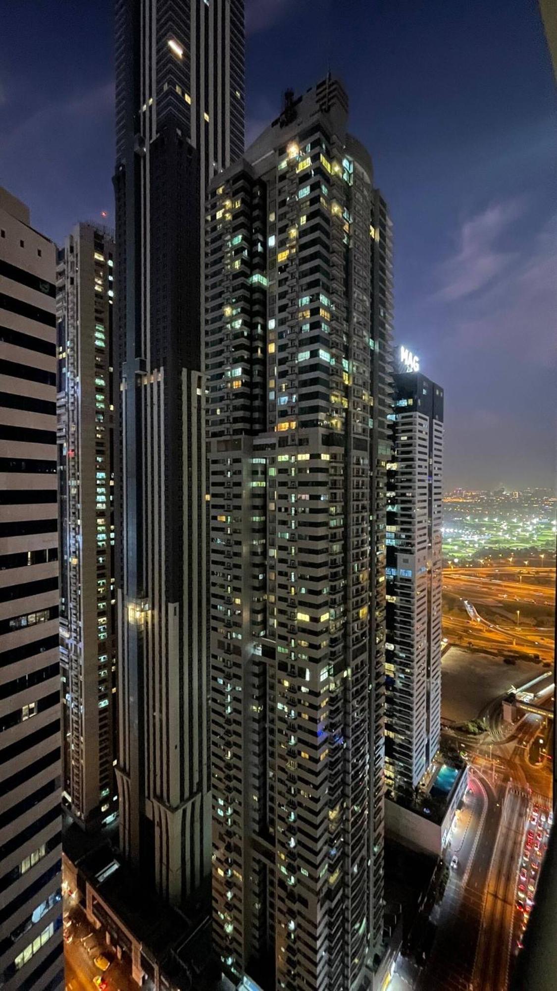 Sea & Palm View Elegant 1 Bedroom Apartment 두바이 외부 사진